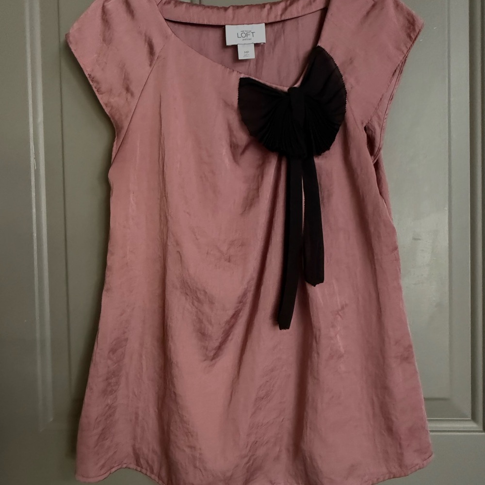 LOFT Blush Top with Black Bow Accent